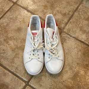RED ADIDAS STAN SMITHS Men’s 8 Women’s 9.5